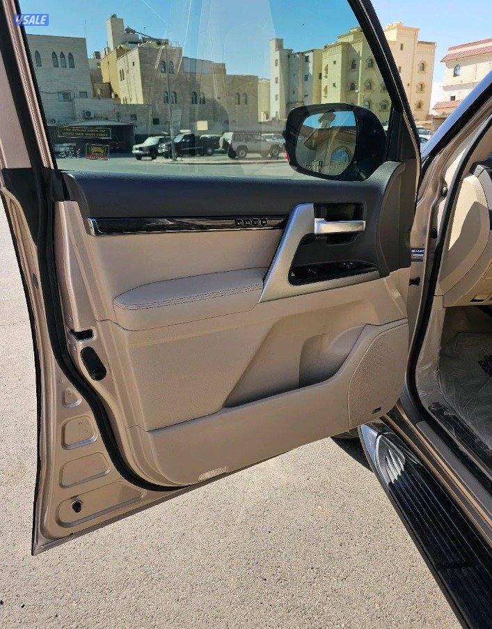 للبيع لاند كروزر VXR3