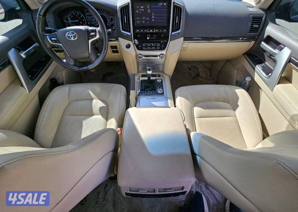 للبيع لاند كروزر VXR5