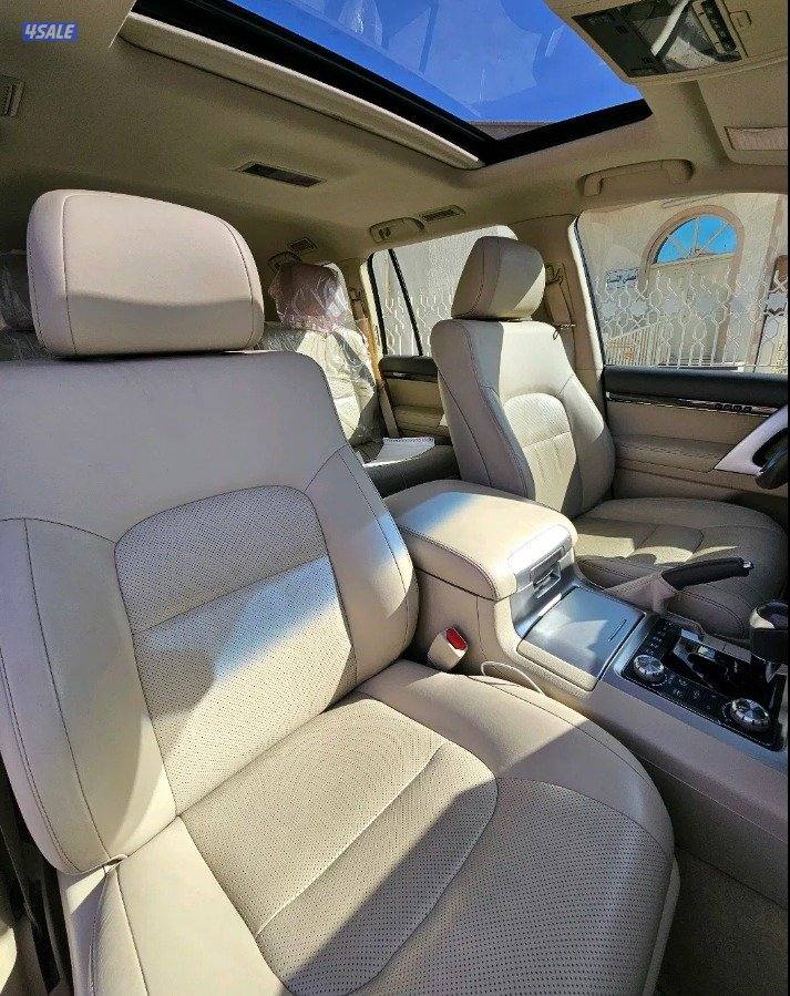 للبيع لاند كروزر VXR4