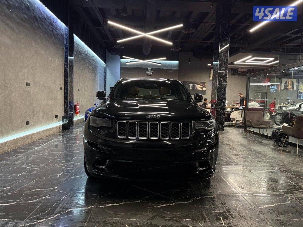 جراند شيروكي SRT 83