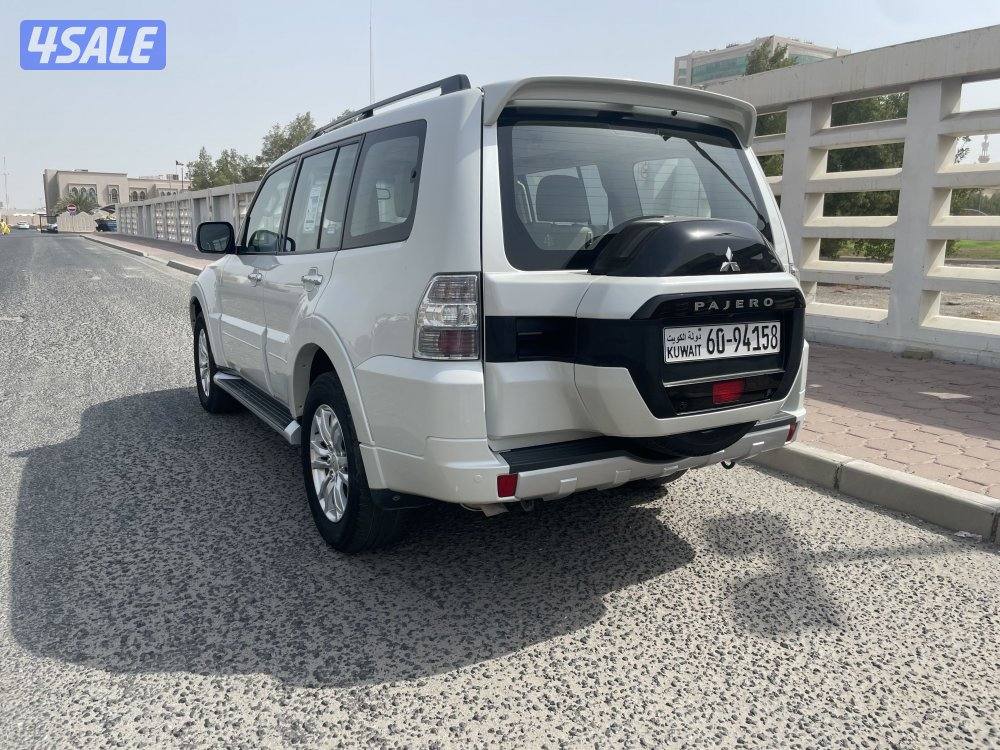 ميتسوبيشي باجيرو1