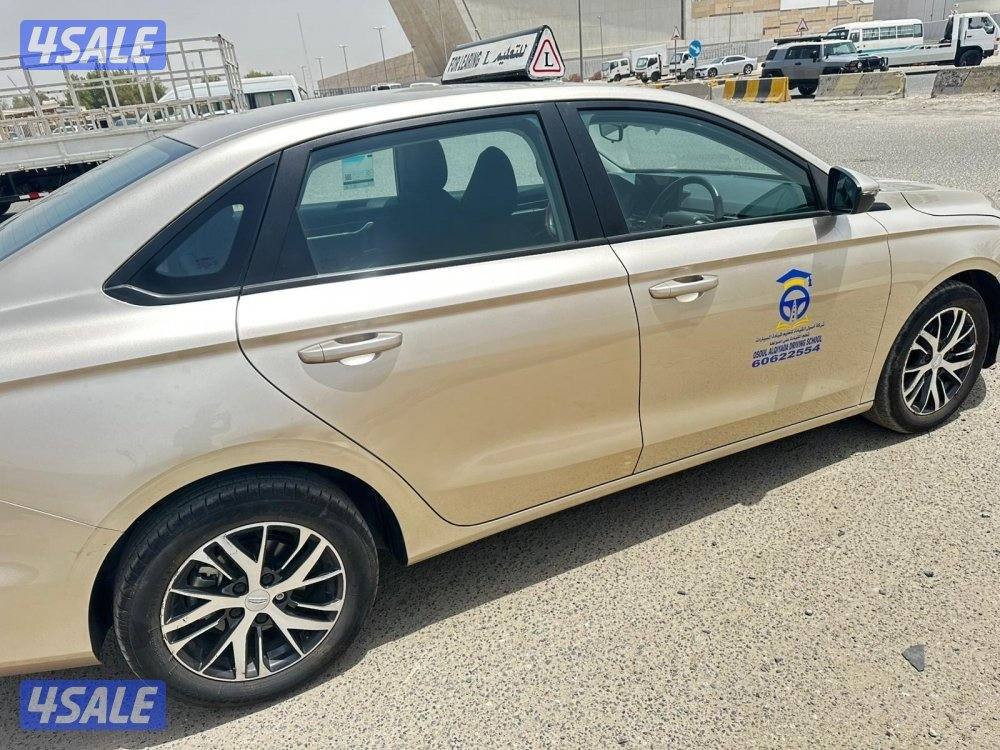 مدربات ومدربين تعليم قياده السيارات من الصفر للاحتراف خبره في التدريب4