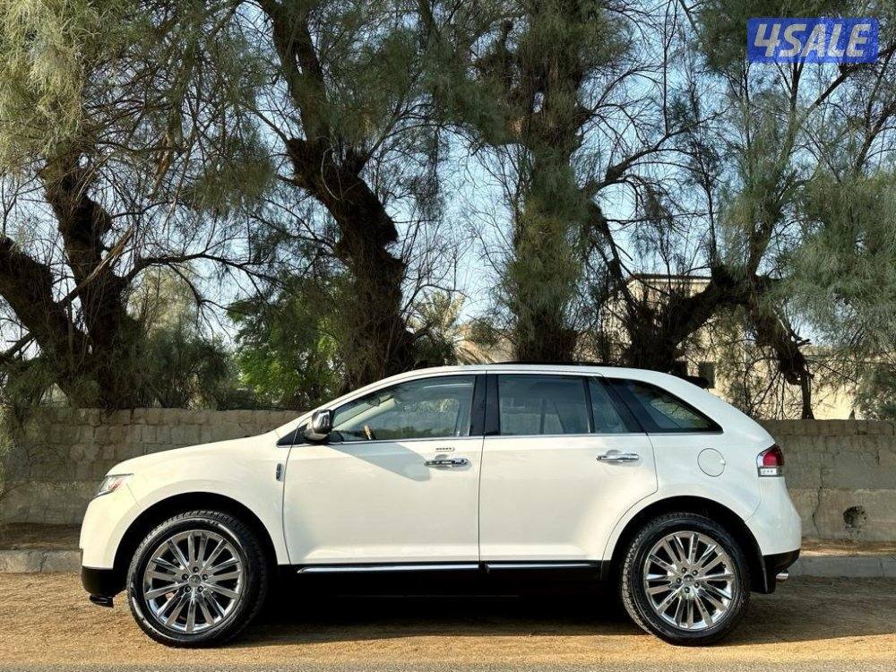 للبيع لنكولن MKX بحالة الوكالة8