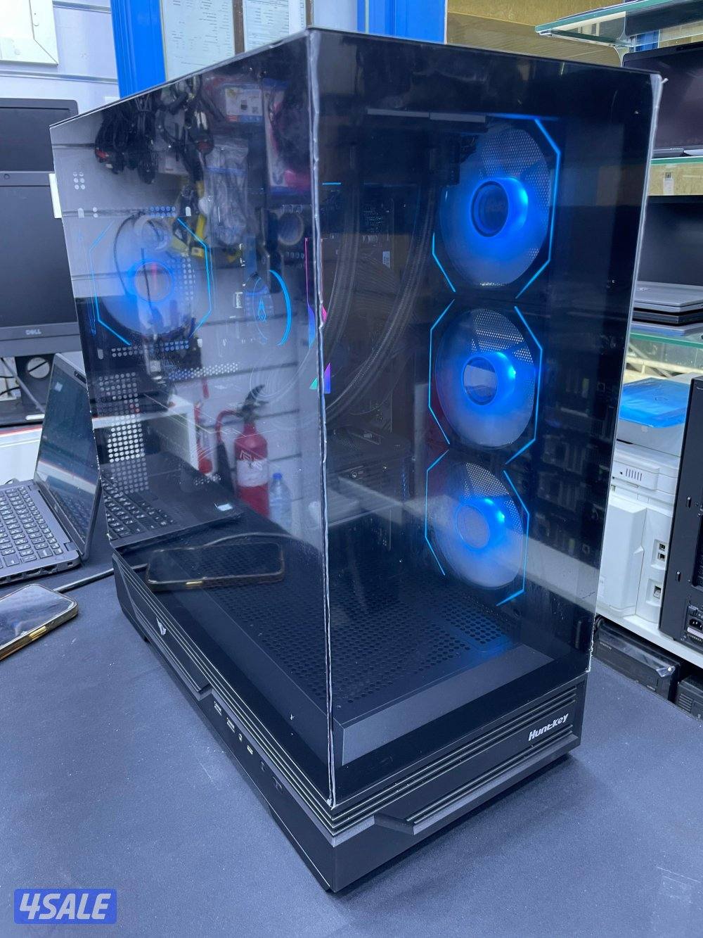 للبيع بي سي CORE i7-14700/RTX 5070/RAM 32GB/SSD 2TB5