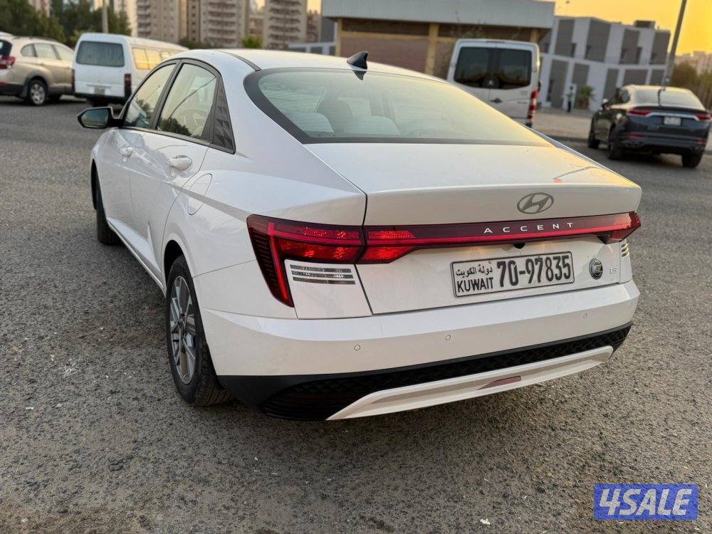 اكسنت 2024 فل ابشن سيرفيس منتظم 1500cc السياره تحت الكفاله شرط الفحص6