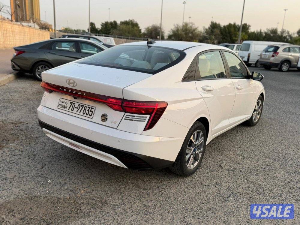 اكسنت 2024 فل ابشن سيرفيس منتظم 1500cc السياره تحت الكفاله شرط الفحص7