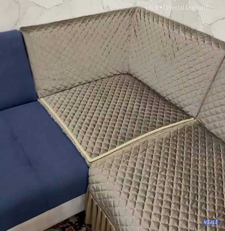 تصليح جميع الكنبات وتلبيس وتنجيد وتفصيل دونيات وعمل كفر لجميع الاطقم0