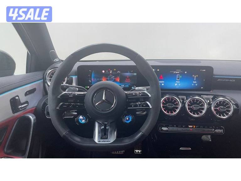 Mercedes-Benz A-Class12