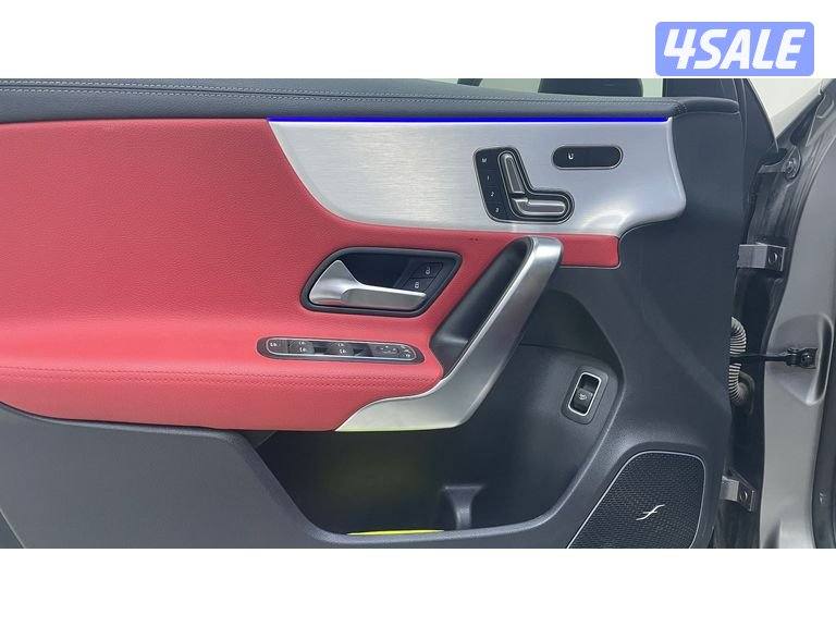 Mercedes-Benz A-Class14