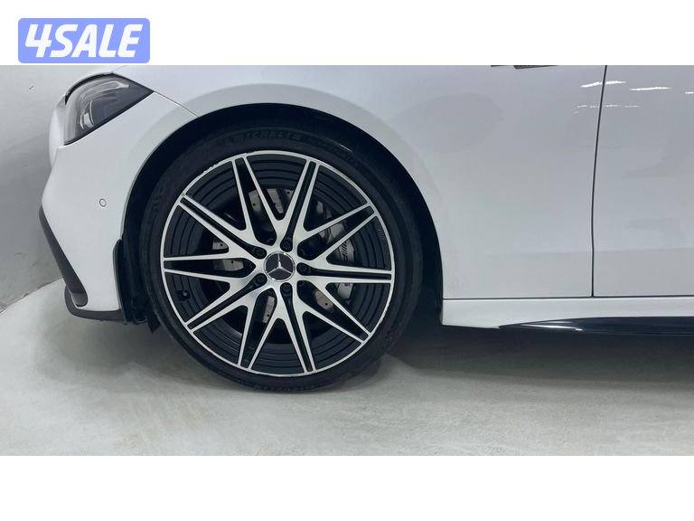 Mercedes-Benz C-Class8