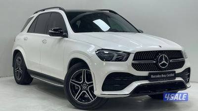 Mercedes-Benz GLE SUV0
