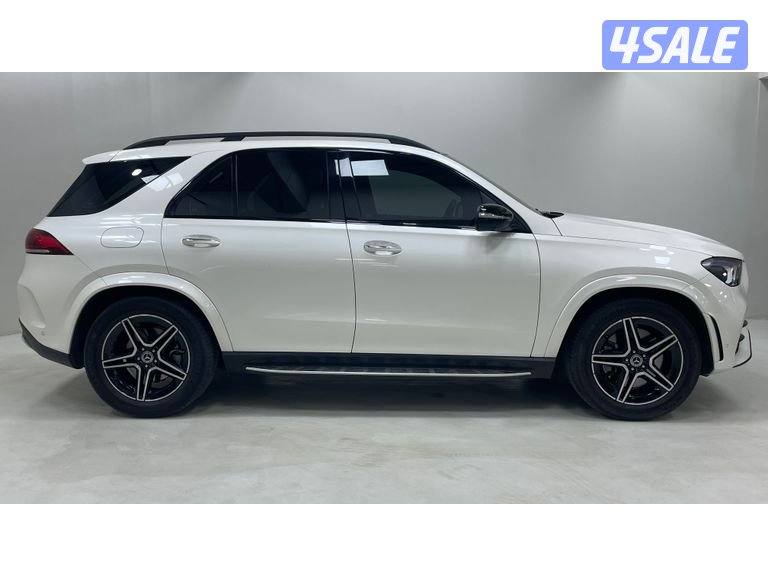 Mercedes-Benz GLE SUV4