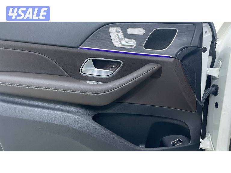 Mercedes-Benz GLE SUV14