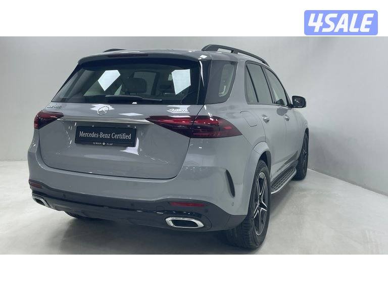 Mercedes-Benz GLE SUV6
