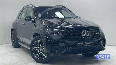 Mercedes-Benz GLE SUV0
