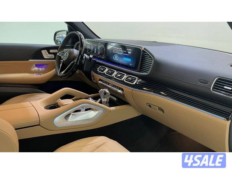 Mercedes-Benz GLE SUV9