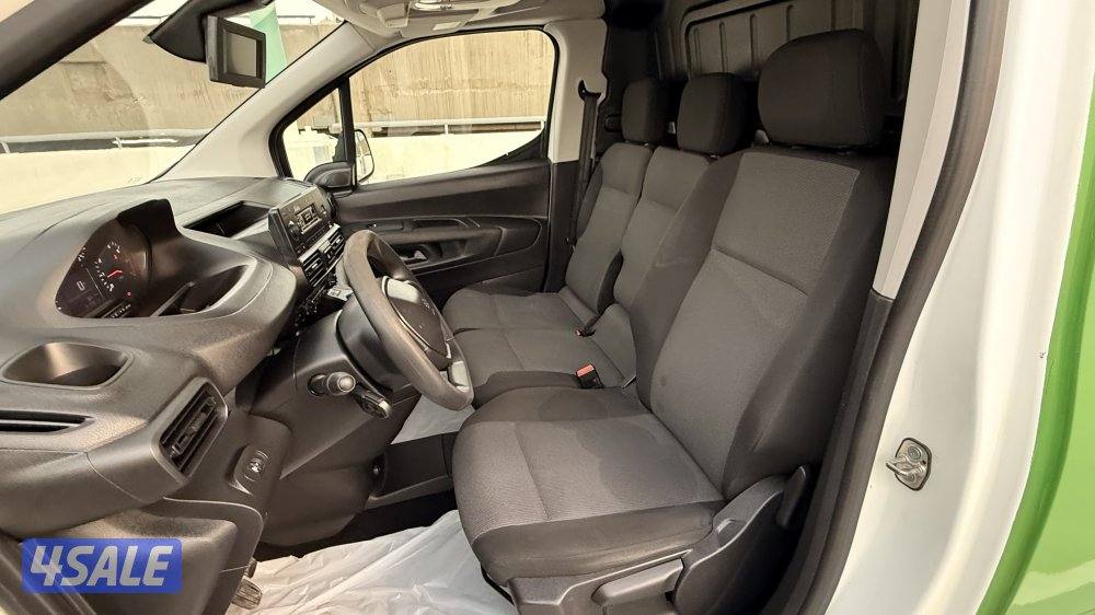 للبيع بيجو بارتنر ٢٠٢٢ مقفل4