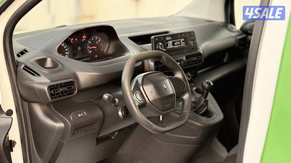 للبيع بيجو بارتنر ٢٠٢٢ مقفل5