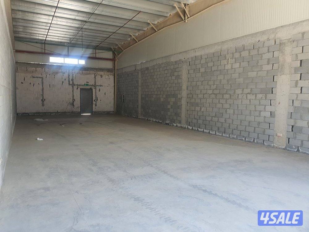 للإيجار محلات ومخازن وقسائم صناعيةبشرق الأحمدي الصناعية0