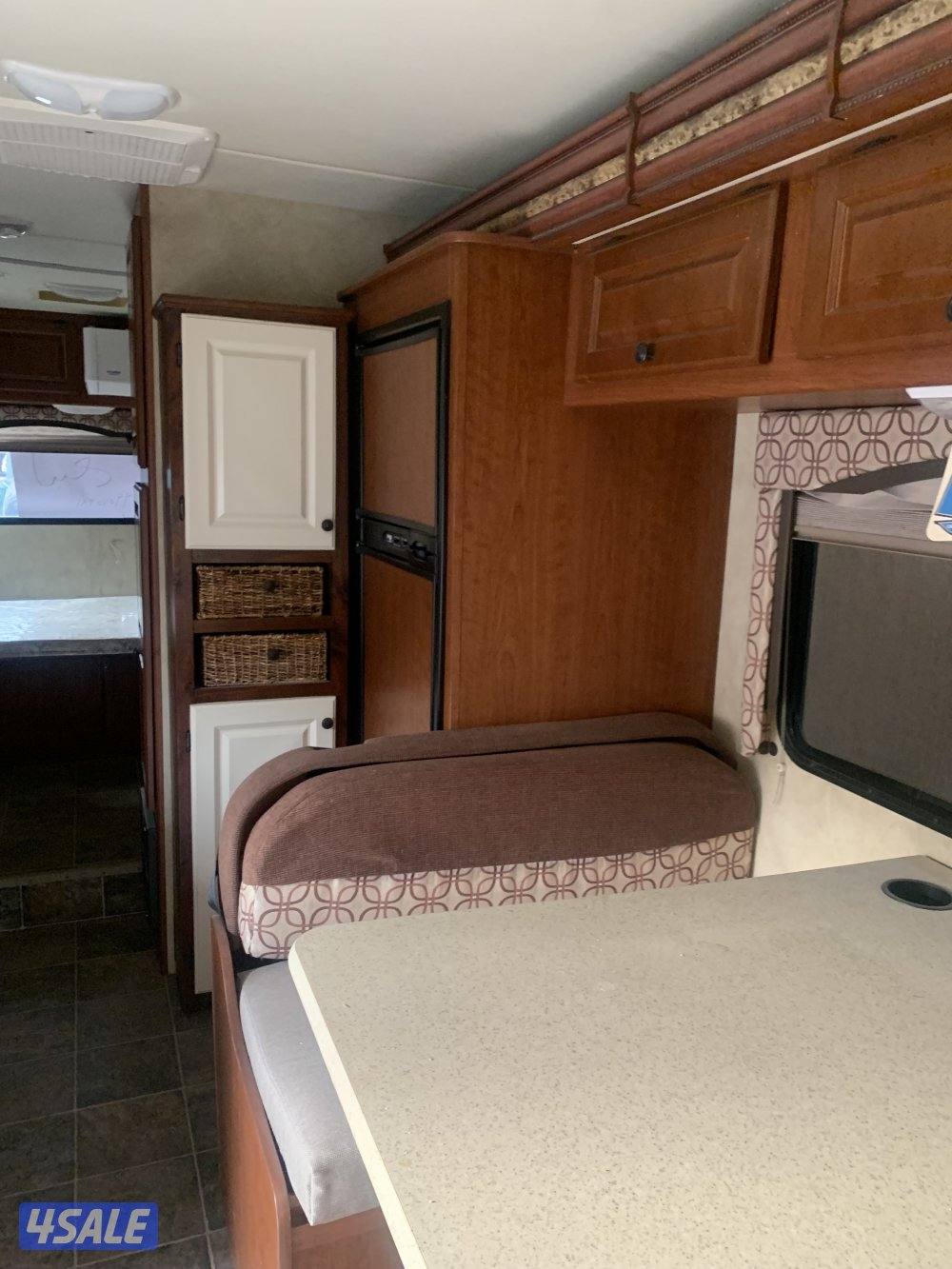 كرفان فورد 20127