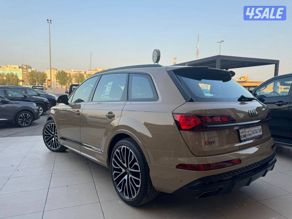 Audi Q7 Sline11
