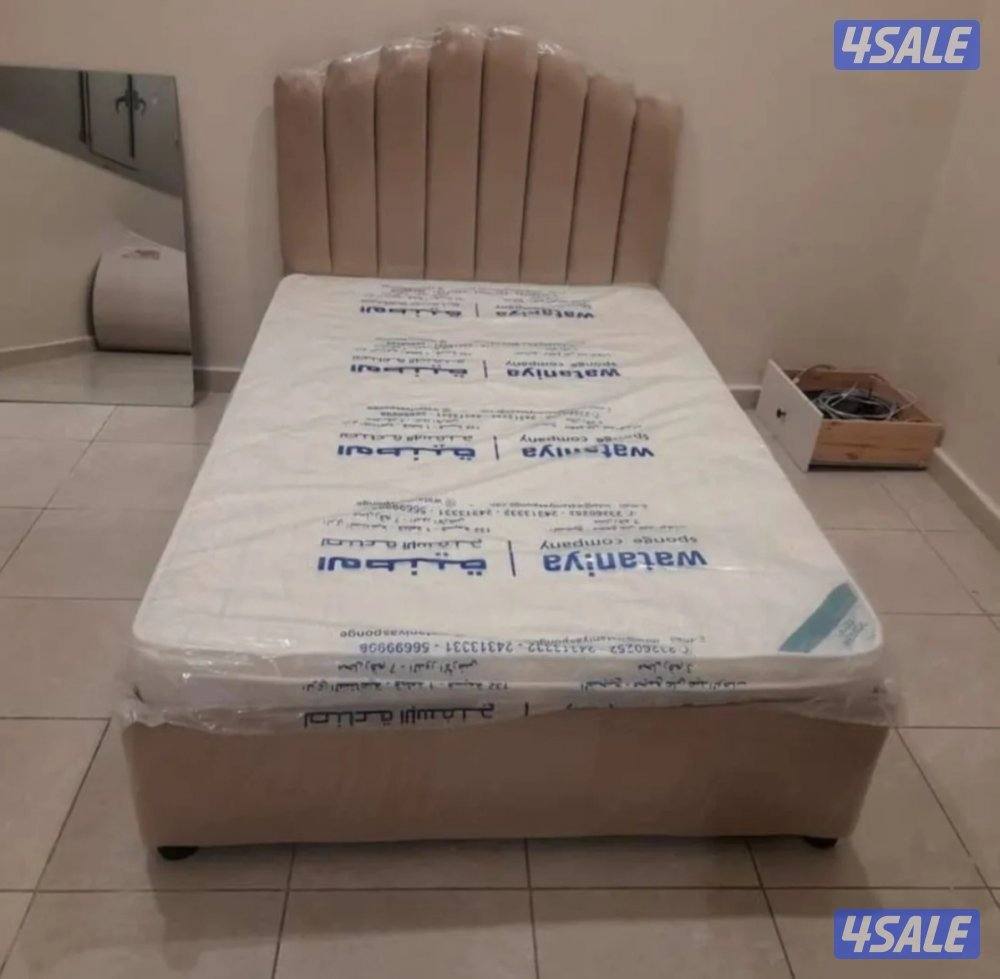 نقدم لكم جميع الألوان بمقاس مختلف الان جميع انواع الفرشات طبي واسببرين0