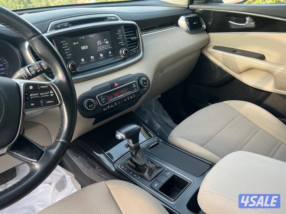 كيل سورينتو موديل 2020  بحاله نظيفه شاشه كامره خلفيه بصمه4