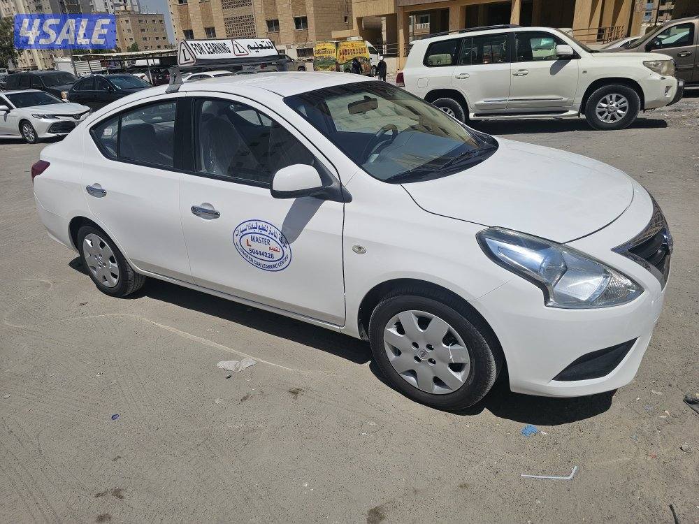 تعليم قيادة السيارات  مدربين ومدربات  سيارات حديثة  كافة مناطق الكويت1