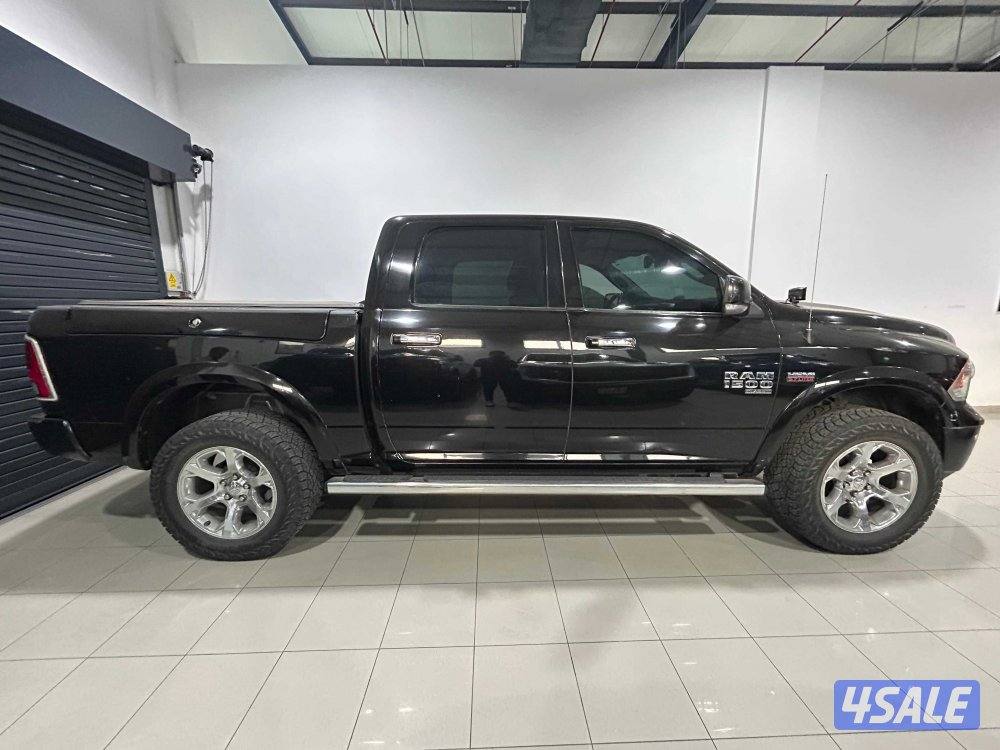 RAM 1500 Laramie Classic CC0