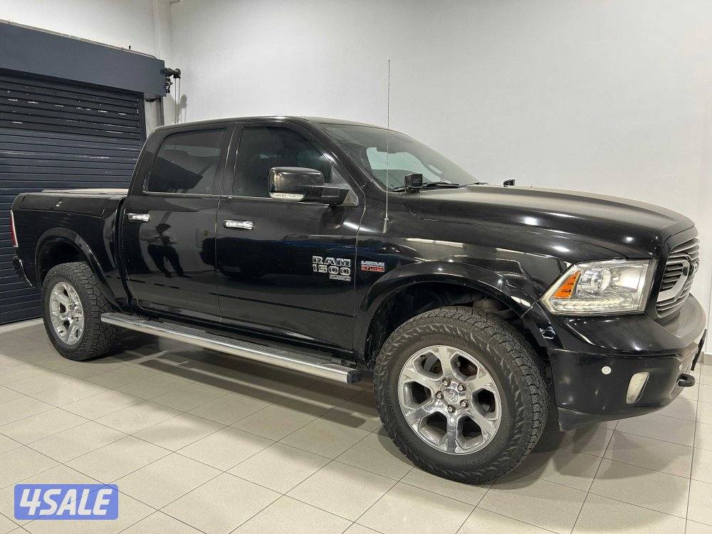 RAM 1500 Laramie Classic CC1