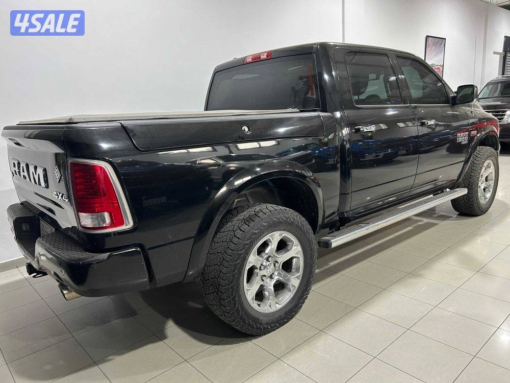 RAM 1500 Laramie Classic CC3