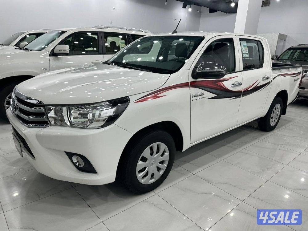 للبيع هايلكس موديل ٢٠٢٣ وارد الوكاله عداد ٧ ألف كم0