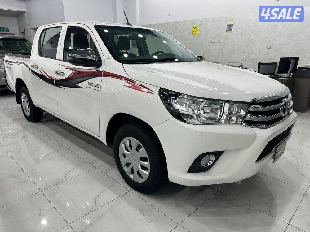 للبيع هايلكس موديل ٢٠٢٣ وارد الوكاله عداد ٧ ألف كم1