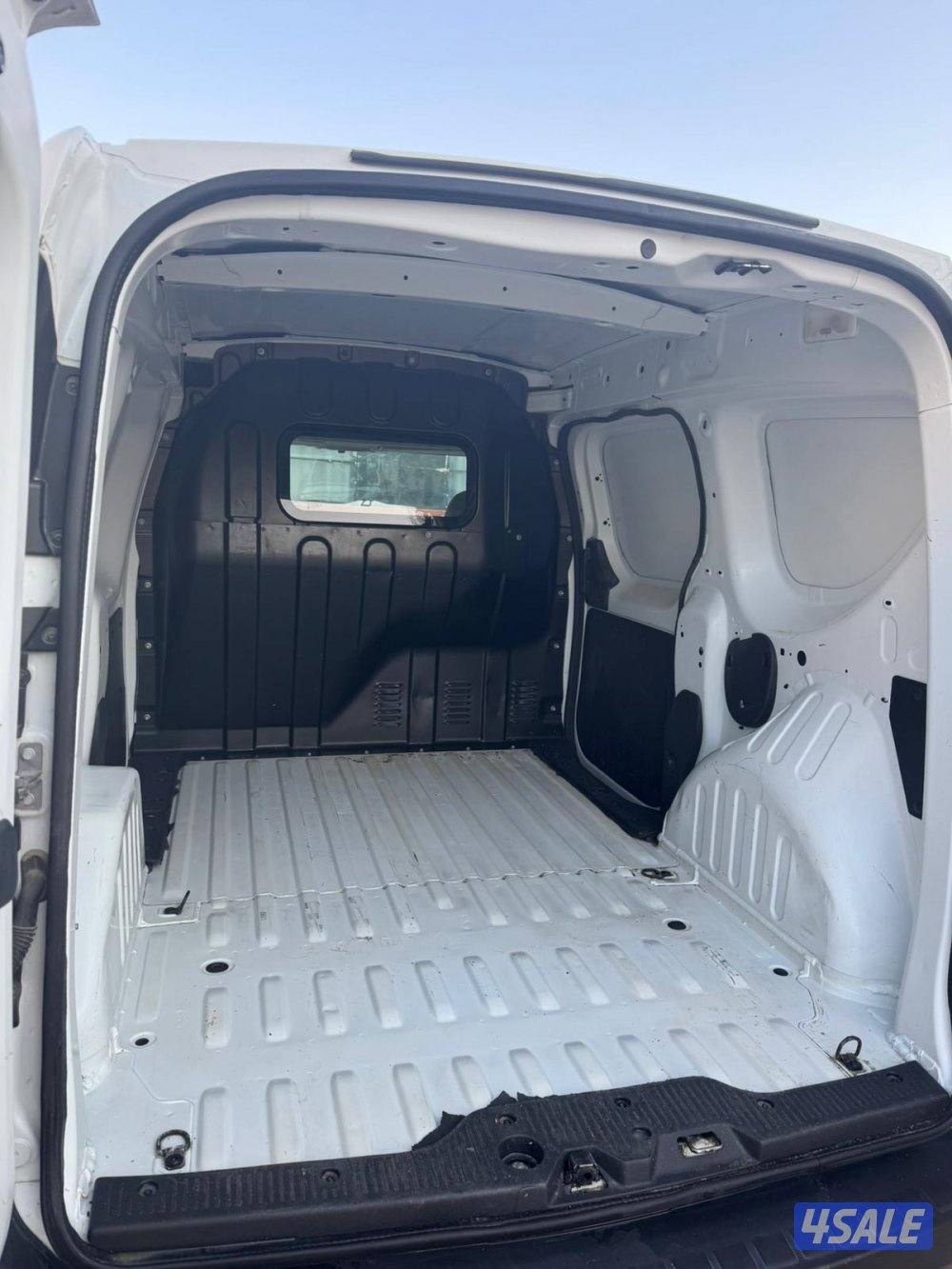 للبيع رينو دوكس بوكس 20161