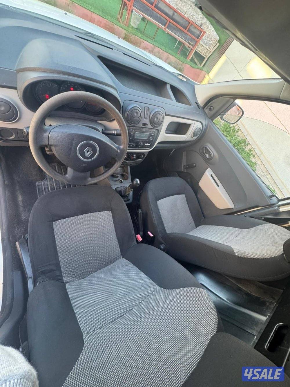 للبيع رينو دوكس بوكس 20162