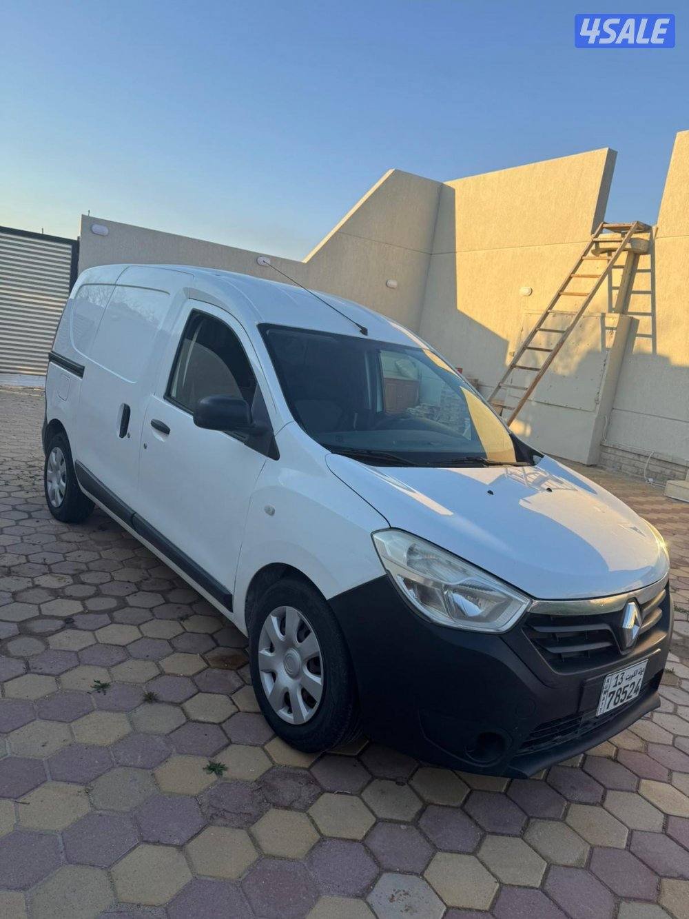 للبيع رينو دوكس بوكس 20164