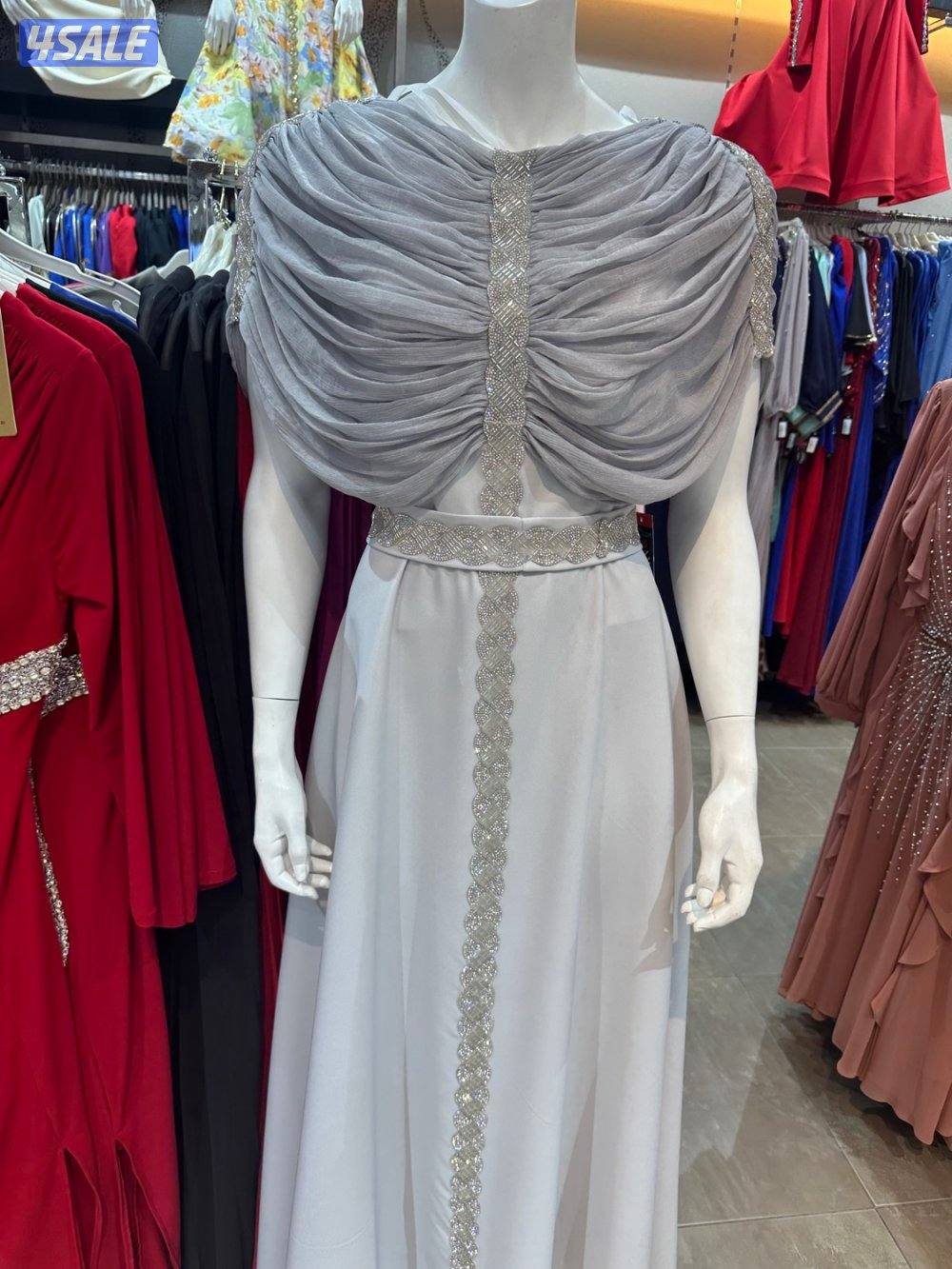 للبيع هذي الفساتين10