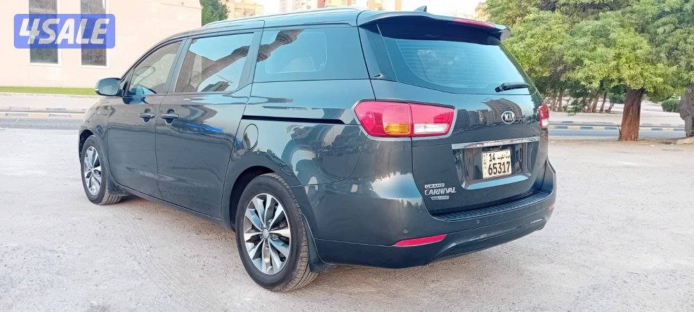 كيا جراند كرنفال 2016 عداد 184 الف بحالة فوق الممتازة3