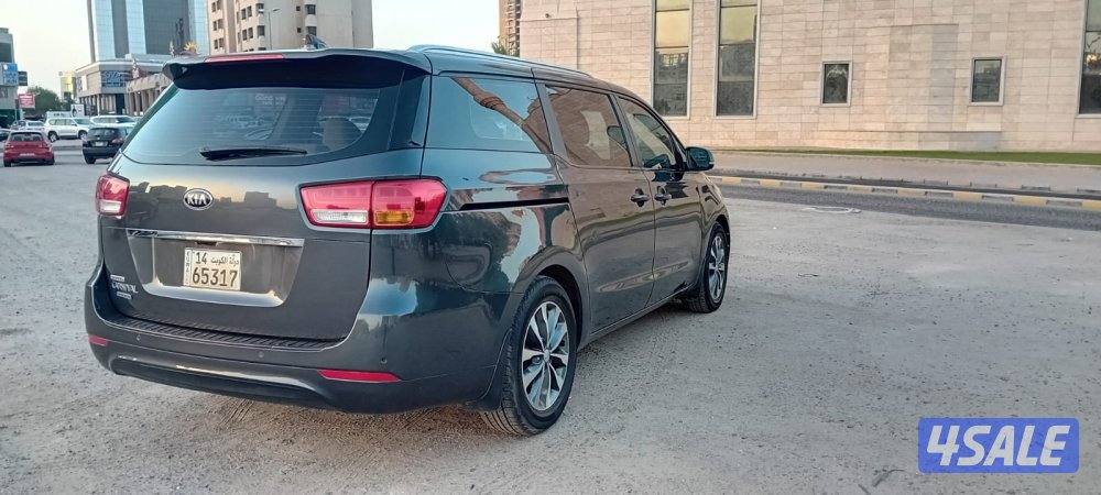 كيا جراند كرنفال 2016 عداد 184 الف بحالة فوق الممتازة4