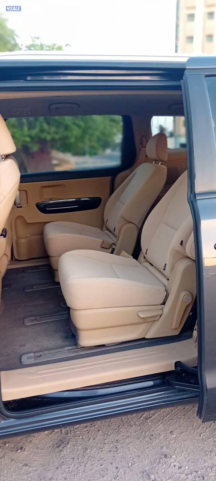 كيا جراند كرنفال 2016 عداد 184 الف بحالة فوق الممتازة10