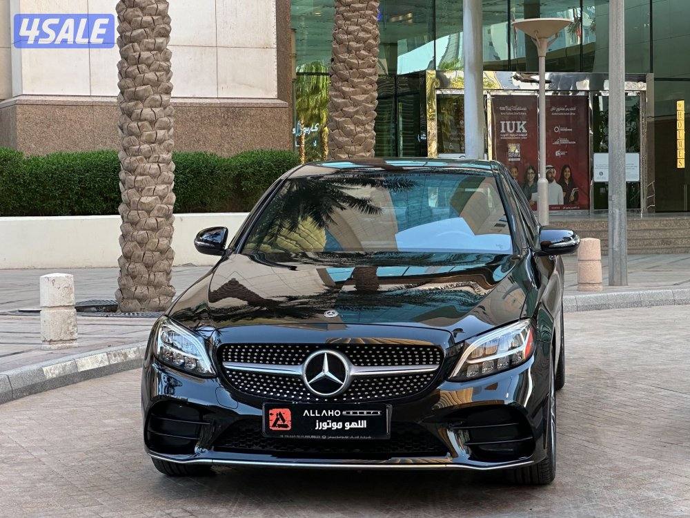 مرسيدسC300 موديل2019 عداد45الف وارد امريكا سيرفس منتظم0