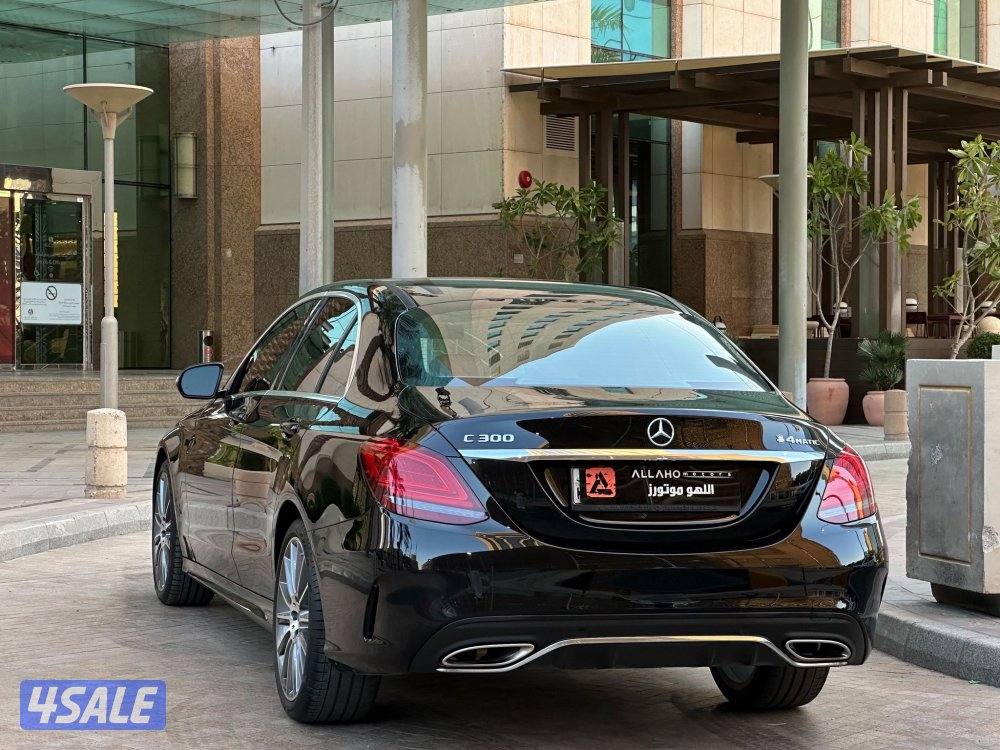 مرسيدسC300 موديل2019 عداد45الف وارد امريكا سيرفس منتظم2