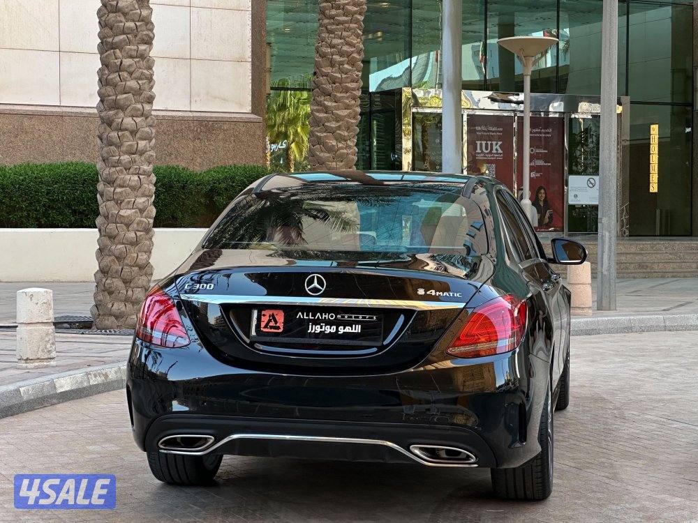 مرسيدسC300 موديل2019 عداد45الف وارد امريكا سيرفس منتظم3