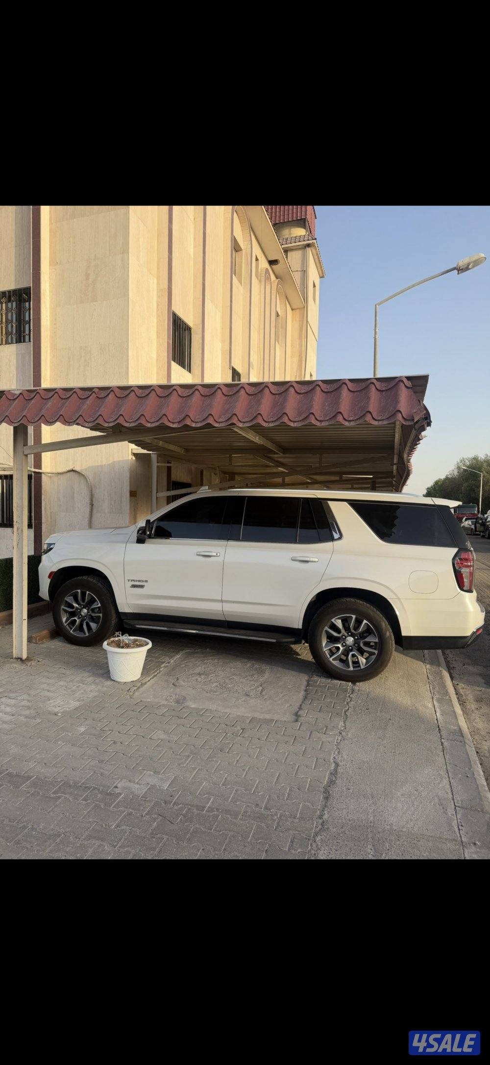 للبيع تاهو موديل 2022 ابيض ثلجي ماشي 100 الف نظيف جدا1