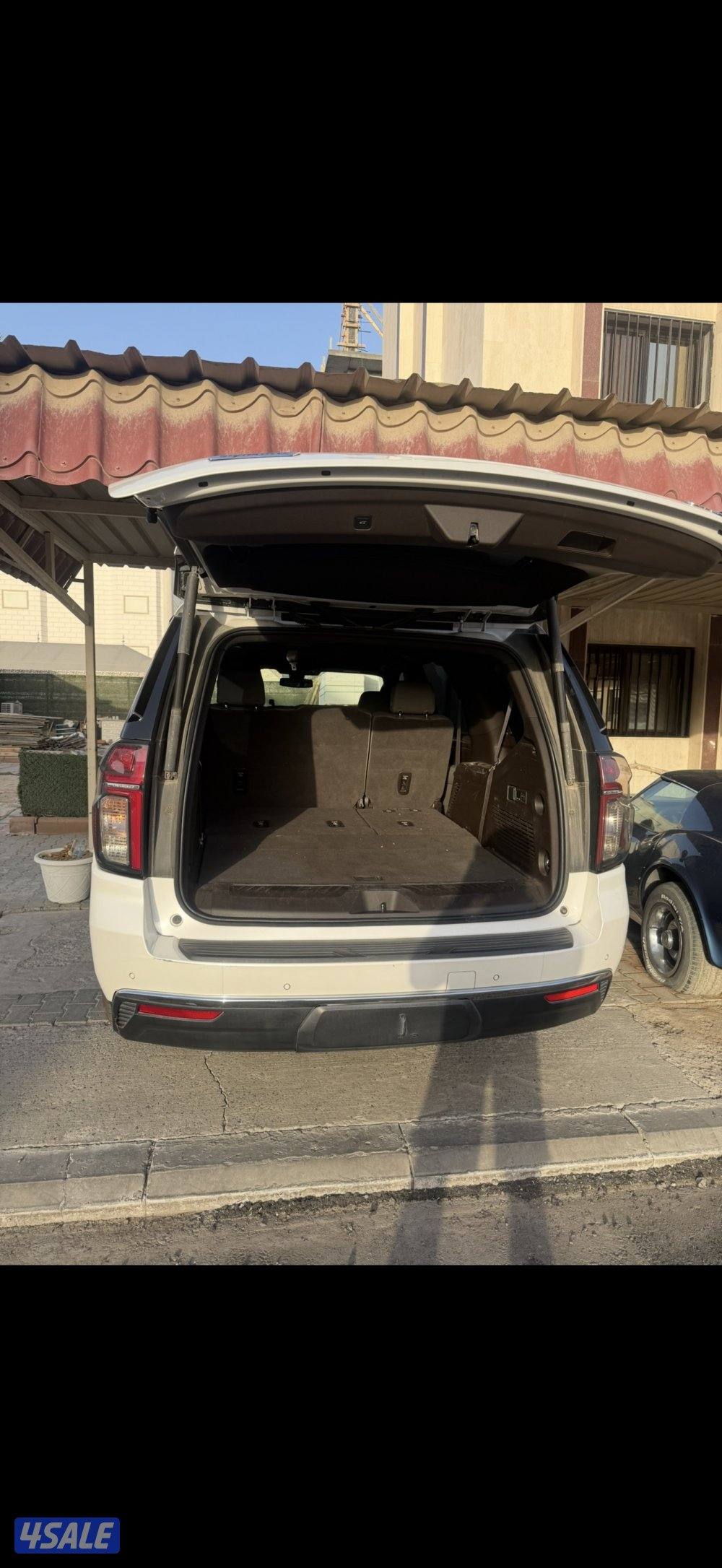 للبيع تاهو موديل 2022 ابيض ثلجي ماشي 100 الف نظيف جدا3