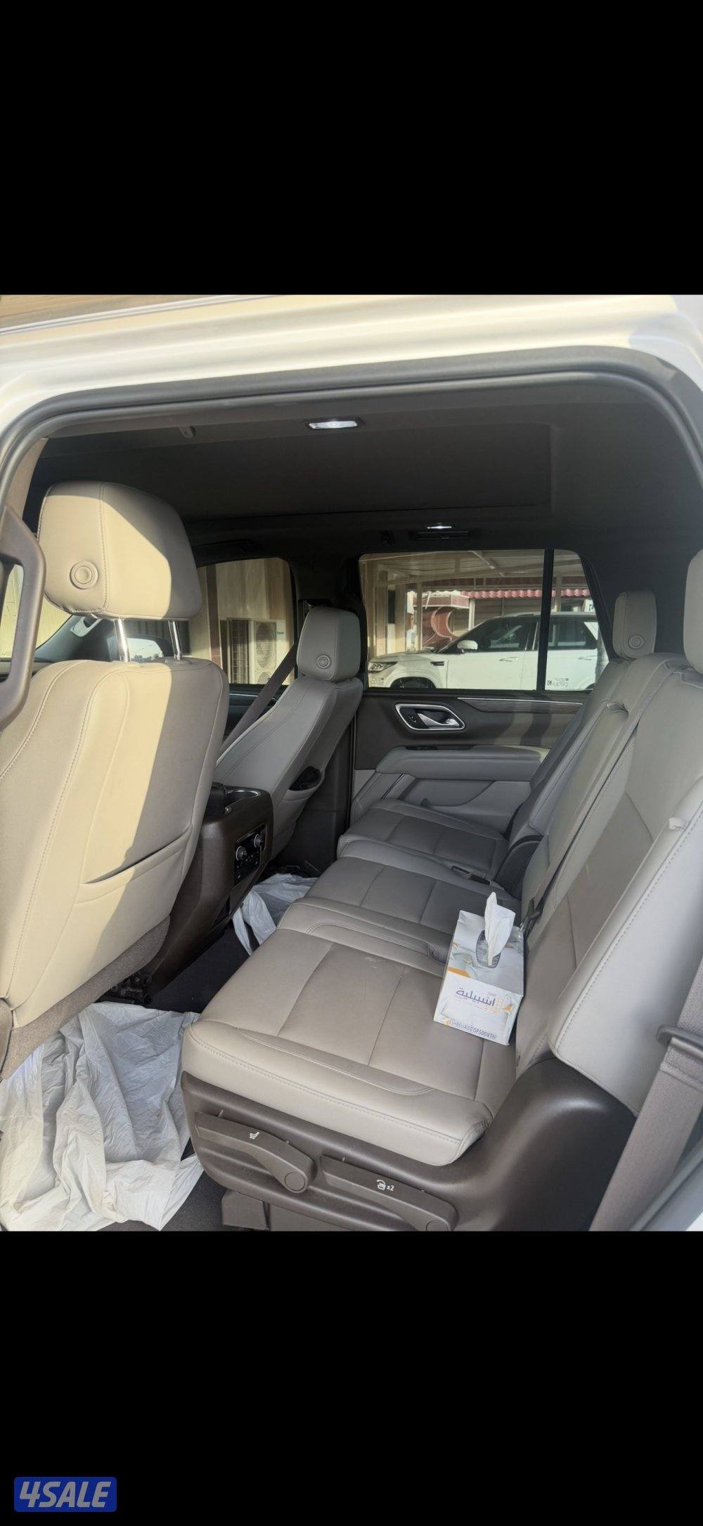 للبيع تاهو موديل 2022 ابيض ثلجي ماشي 100 الف نظيف جدا4