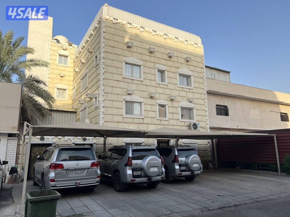 للبيع في الصباحيه 3 ادوار مؤجر 1350 دينار0