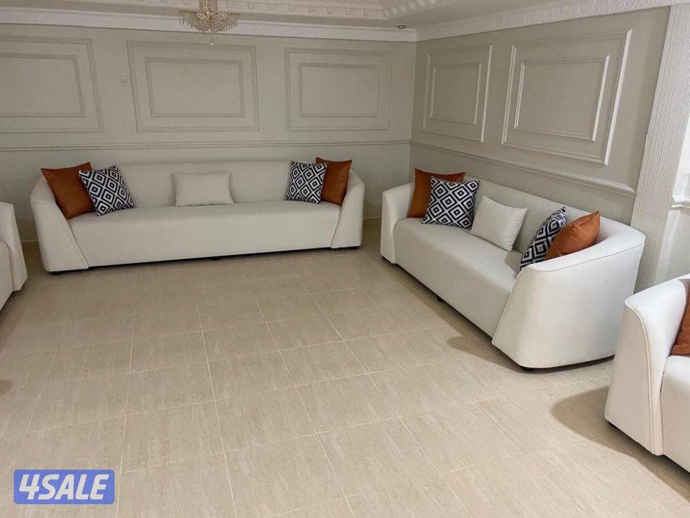 الضيجج تفصال وتنجيد وتلبيس احدات موديلات0