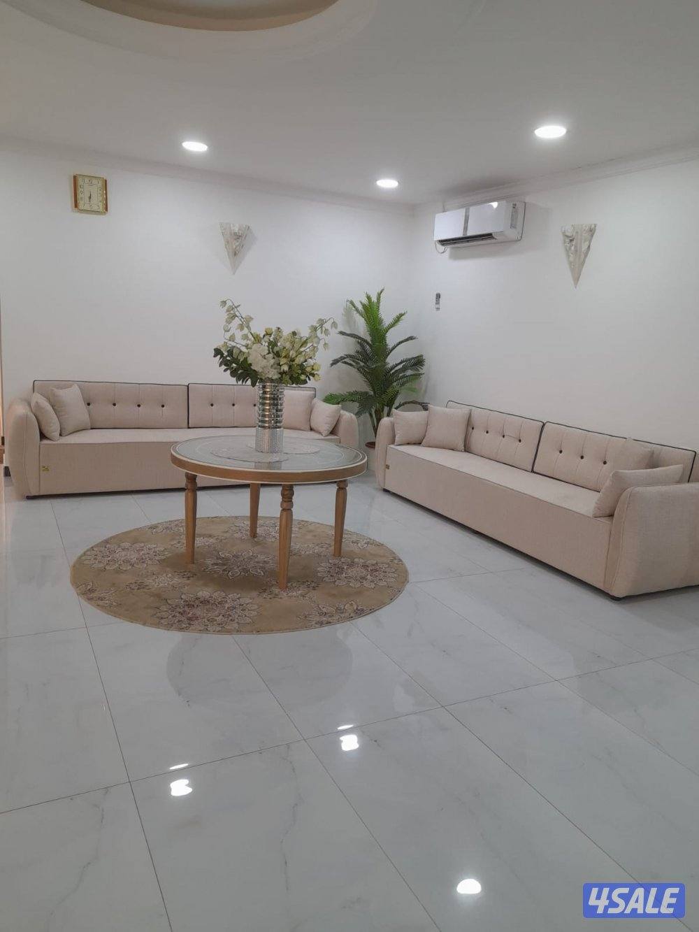 الضيجج تفصال وتنجيد وتلبيس احدات موديلات10