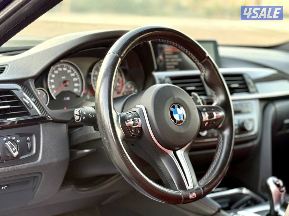 بحالة نادرة عداد 61 الف سيرفيس منتظم بالوكالة M3 موديل ٢٠١٥7